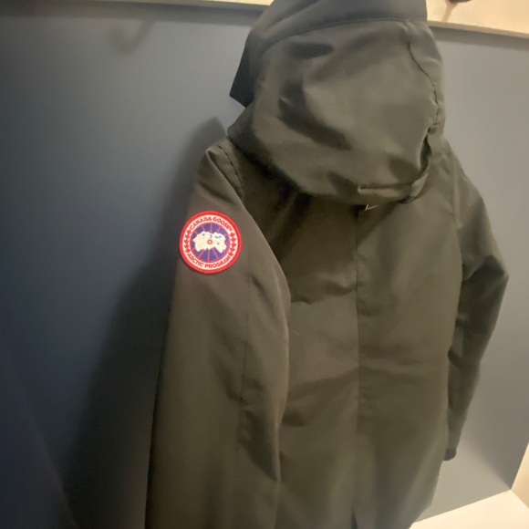 Canada Goose Victoria Parka - Small - Picture 3 of 5